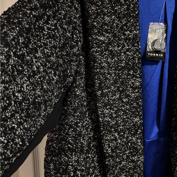 Torrid Black & White Boucle Statement Coat - Picture 3 of 6